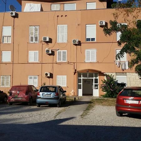Apartment Lily Zadar Exterior foto
